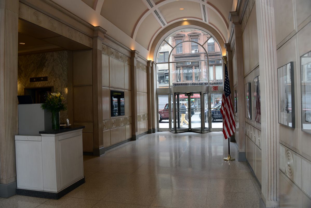 03-01 The Flatiron Building Inside Lobby New York Madison Square Park